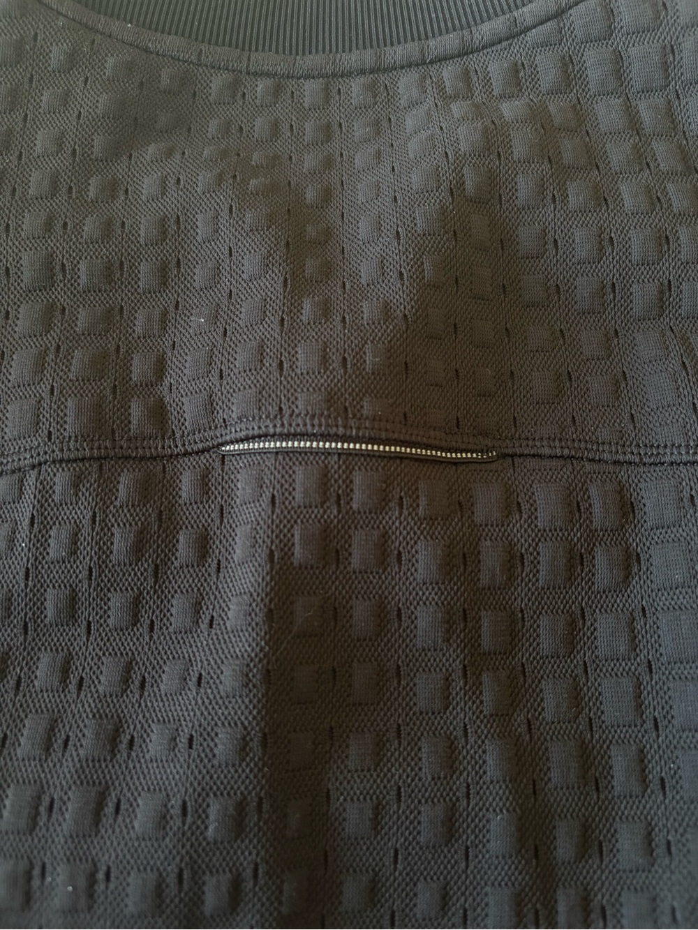 Men's Lululemon Black Textured Crewneck Sweater Large - Picture 3 of 5
